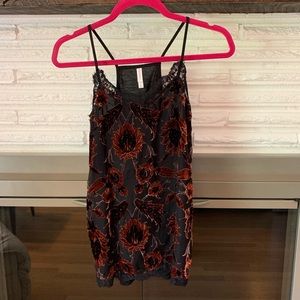 XHILARATION Floral Tank 🔥